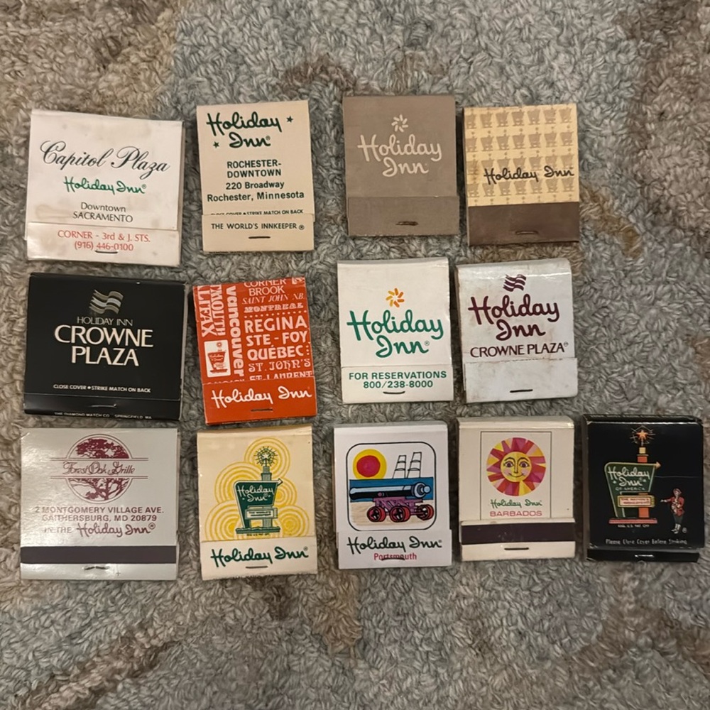 Vintage Holiday Inn matchbooks US and International